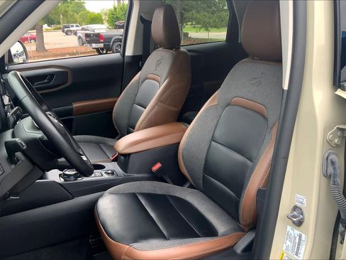 Used 2024 Ford Bronco Sport Outer Banks AWD/4WD image 8