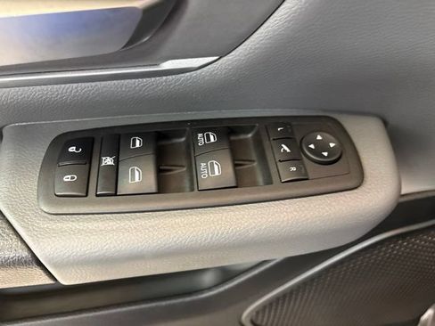 Used 2022 RAM 1500 Lone Star AWD/4WD image 21