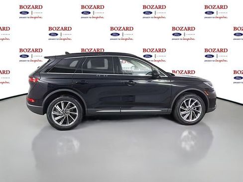 New 2026 Lincoln Corsair Premiere image 8