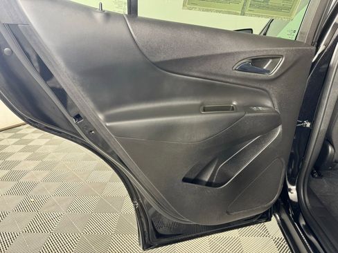Used 2024 Chevrolet Equinox LT image 23