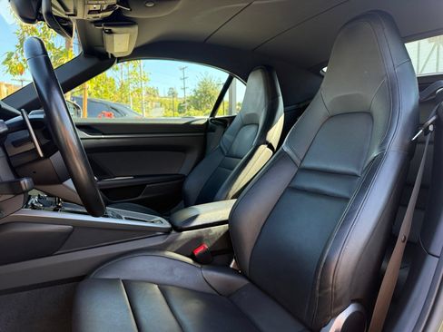 Certified 2024 Porsche 911 Carrera RWD image 5