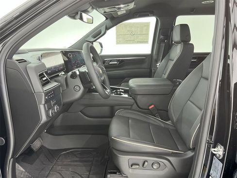 New 2025 Chevrolet Tahoe Premier image 18