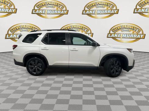 Used 2026 Honda Pilot Sport image 4