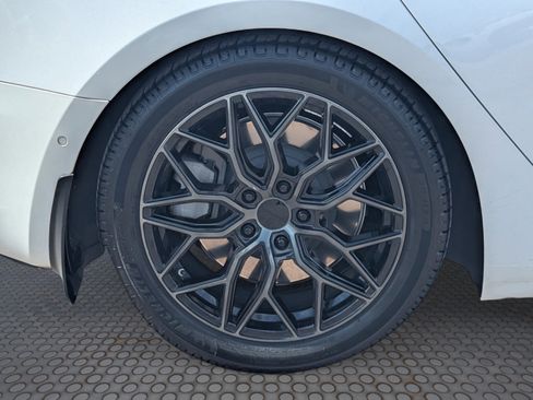 Used 2019 Tesla Model 3 Standard Range Plus image 10