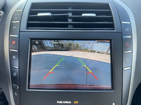 Used 2015 Lincoln MKZ Base 4dr Sedan w/ Equipment Group 202A Reserve image 27