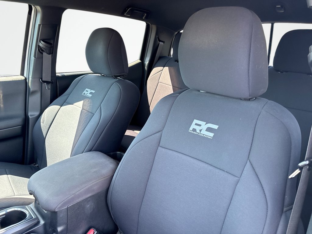 Used 2018 Toyota Tacoma TRD Off-Road w/ Technology Package AWD/4WD image 28