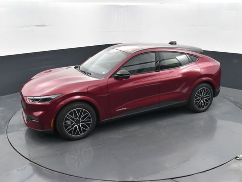 New 2025 Ford Mustang Mach-E Premium image 27