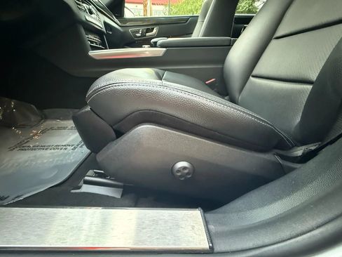 Used 2015 Mercedes-Benz E 350 E 350 4MATIC Wagon 4D image 19