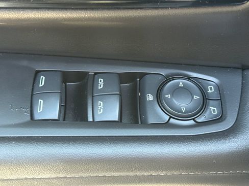 Used 2025 Chevrolet Tahoe LT AWD/4WD image 14