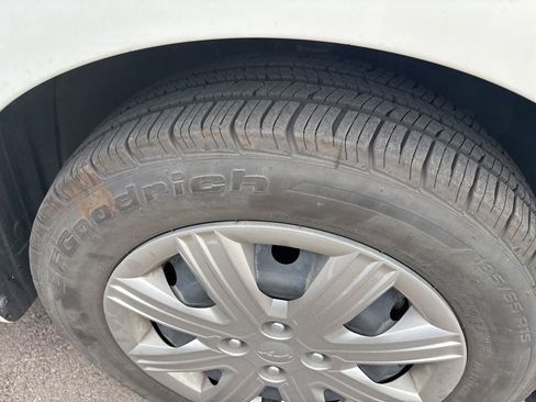Used 2022 Kia Rio LX FWD image 4