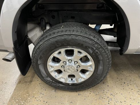 Used 2019 RAM 2500 Laramie AWD/4WD image 18
