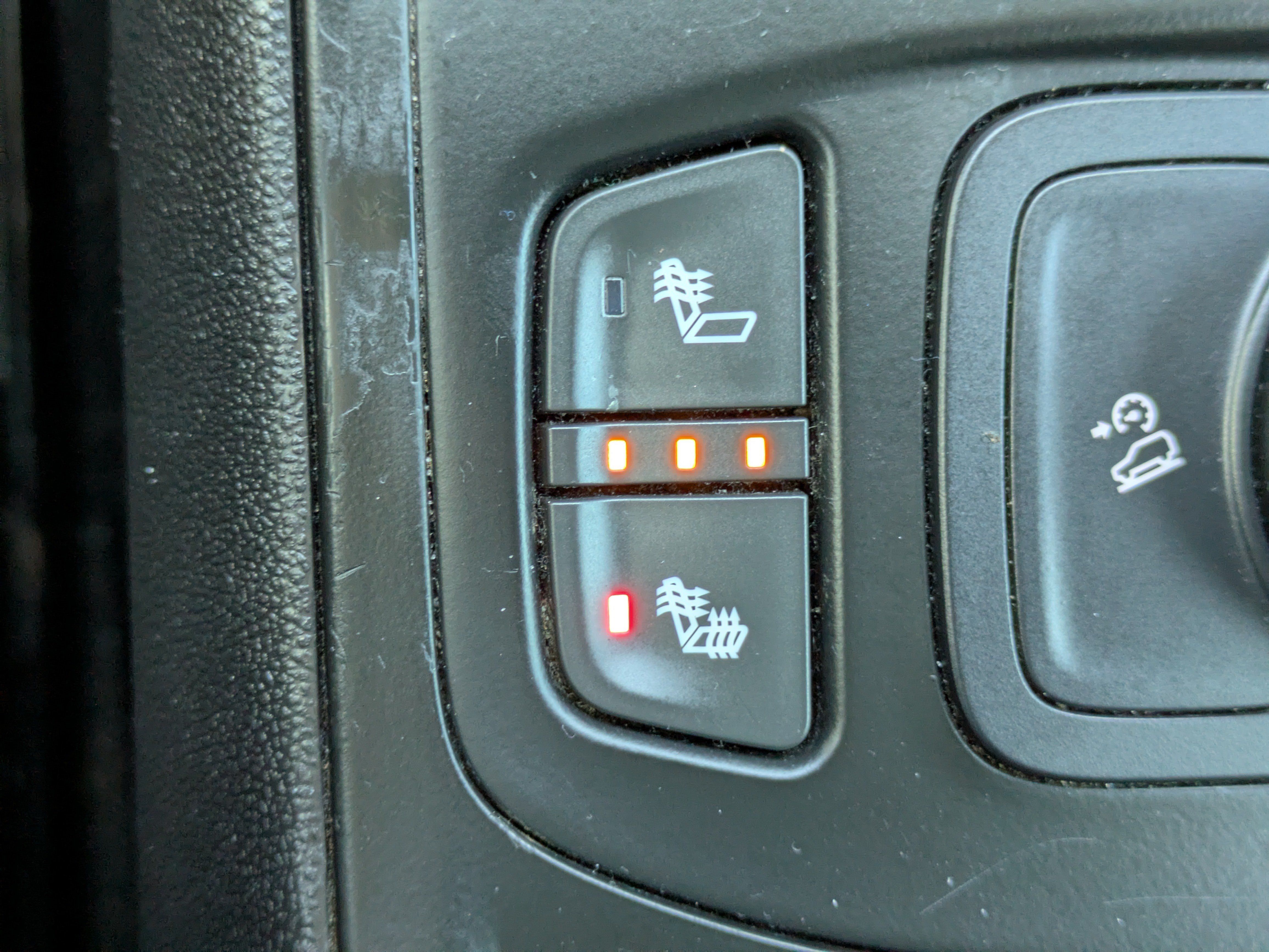 Used 2018 GMC Terrain SLE w/ Driver Convenience Package FWD image 26