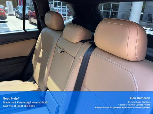 Used 2023 Volkswagen Tiguan SE AWD/4WD image 17