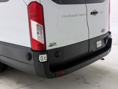 Used 2024 Ford Transit 350 XLT image 10