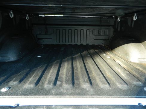 Used 2018 Ford F150 Platinum w/ Equipment Group 701A Luxury image 10