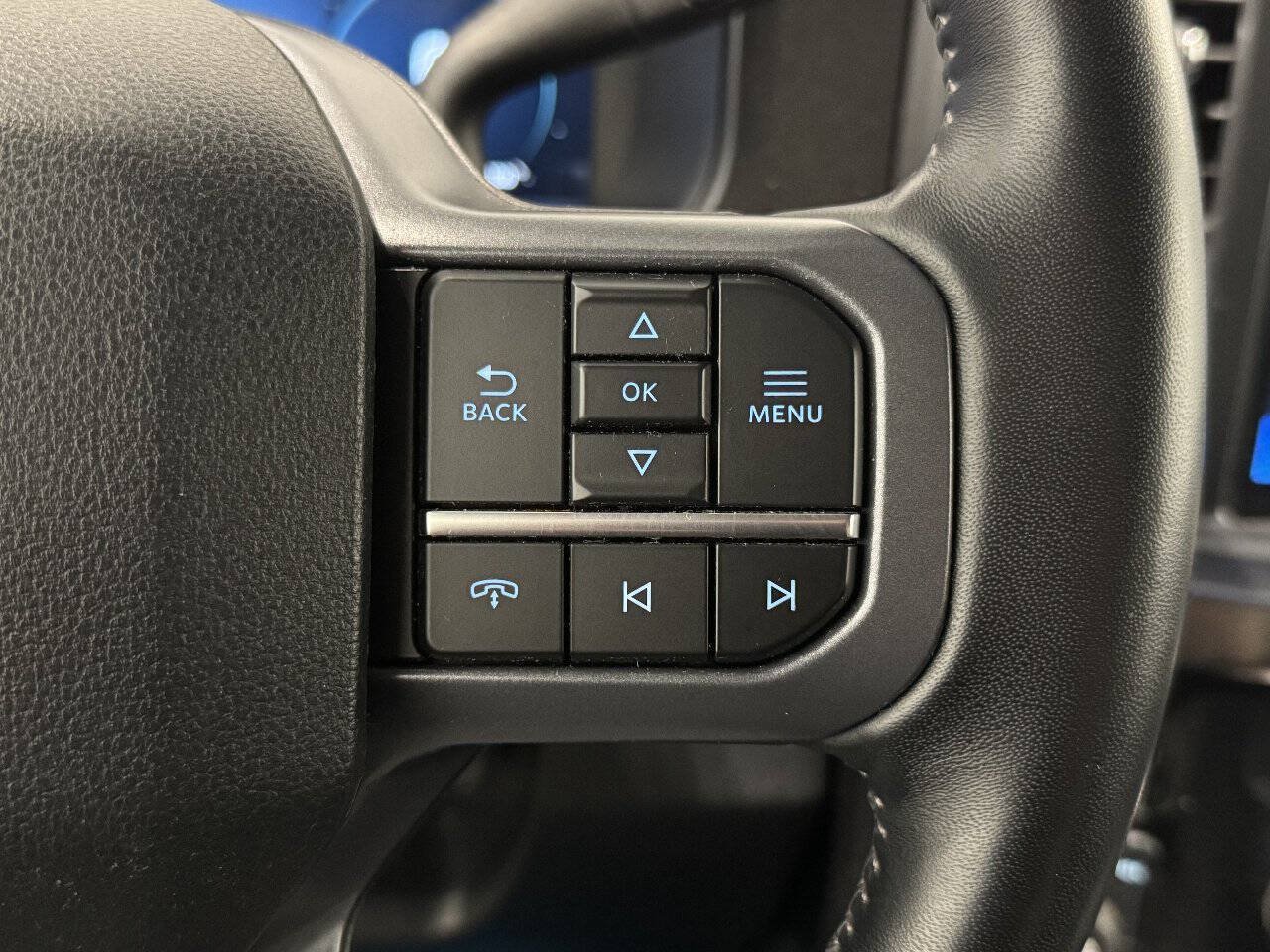 Used 2023 Ford F350 Lariat w/ Lariat Ultimate Package AWD/4WD image 39