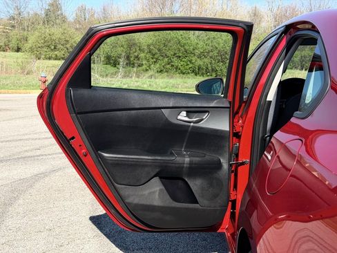 Used 2020 Kia Forte LXS image 18