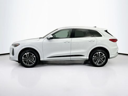 Certified 2025 Audi Q5 Premium Plus w/ Premium Plus AWD/4WD image 9