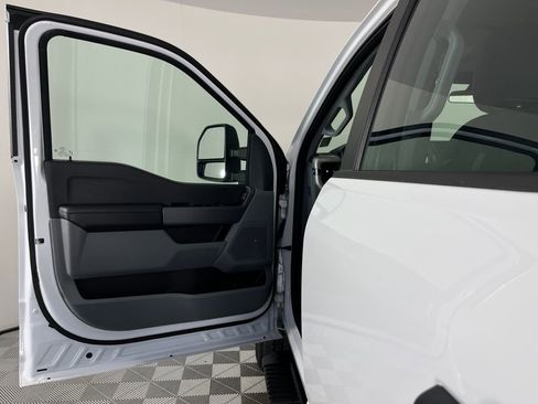 Certified 2024 Ford F250 XL w/ STX Appearance Package image 10