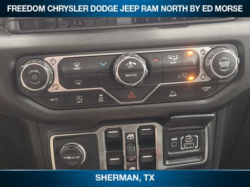 Used 2025 Jeep Wrangler Sport S AWD/4WD image 14