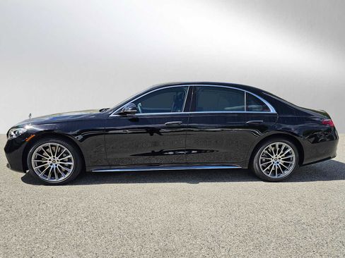 New 2025 Mercedes-Benz S 580 4MATIC Sedan image 4