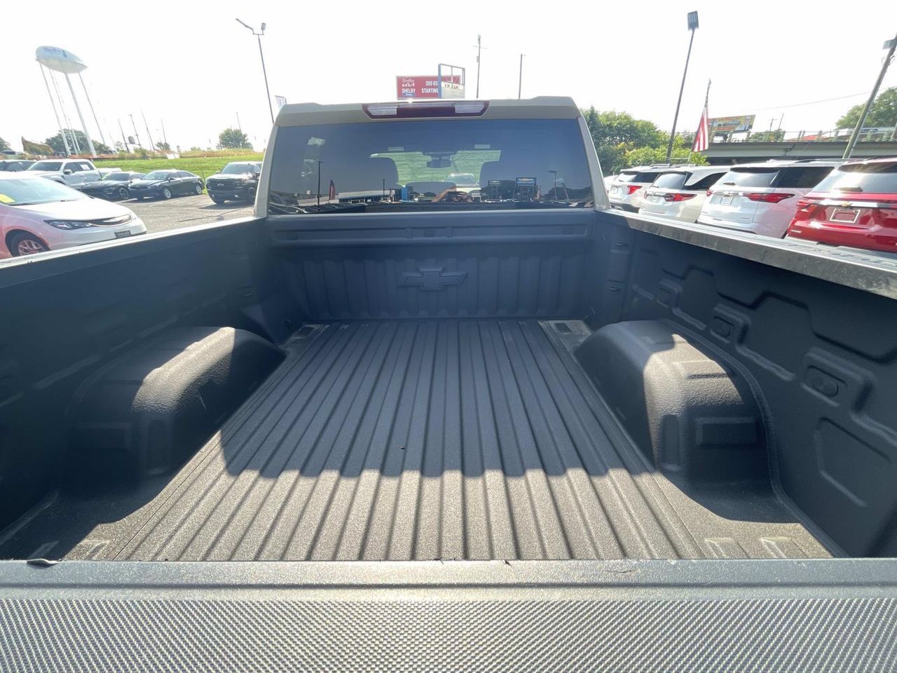 Used 2023 Chevrolet Silverado 1500 LT Trail Boss w/ Protection Package AWD/4WD image 9
