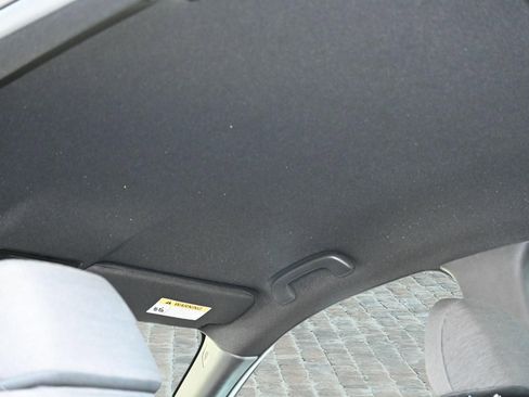 New 2026 Honda Pilot Sport image 25