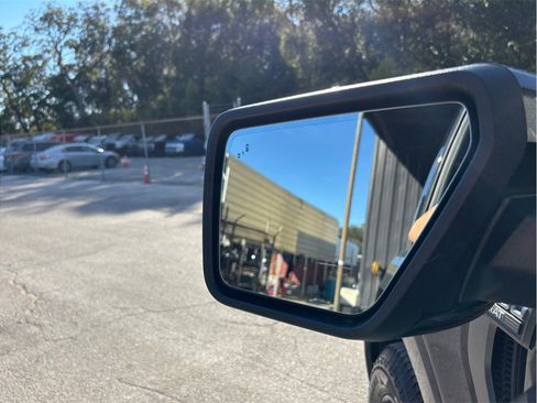 Used 2021 Ford F150 Lariat w/ Equipment Group 502A High image 19