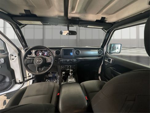 Used 2023 Jeep Gladiator Sport image 24