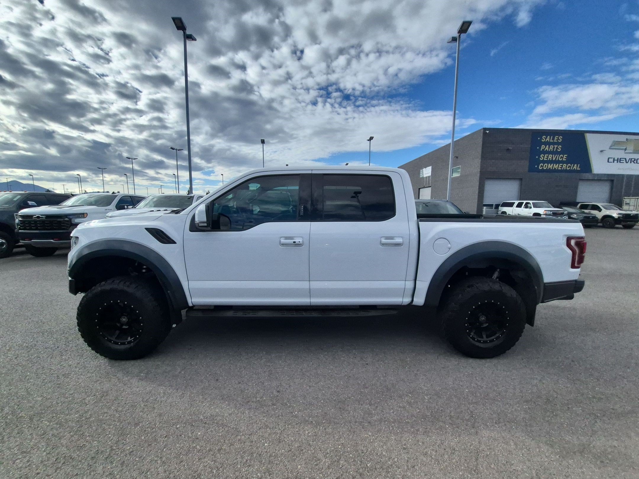 Used 2018 Ford F150 Raptor w/ Equipment Group 802A Luxury AWD/4WD image 7
