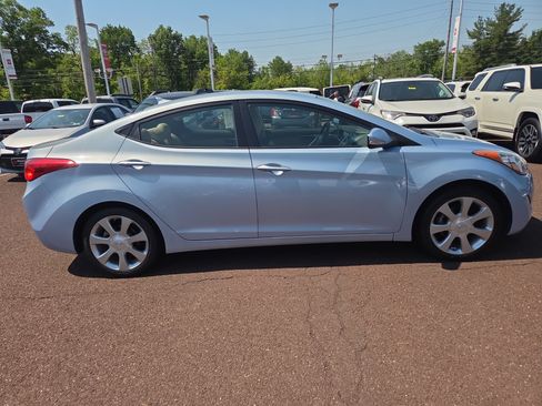 Used 2012 Hyundai Elantra Limited FWD image 2