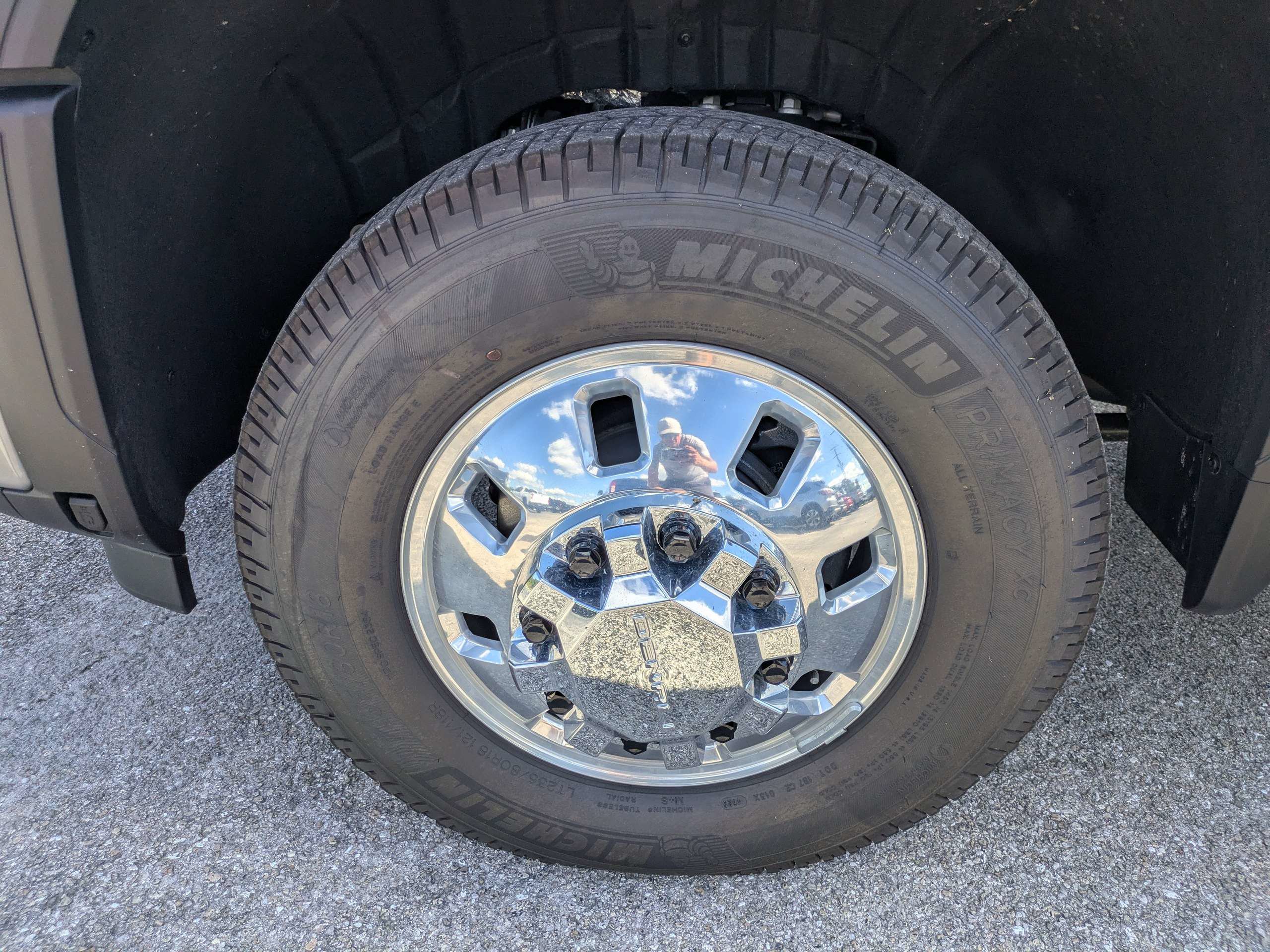 Used 2026 GMC Sierra 3500 Denali Ultimate AWD/4WD image 10
