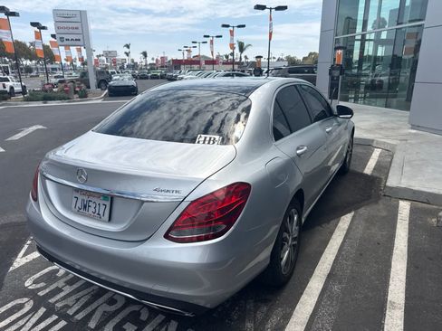 Used 2015 Mercedes-Benz C 300 4MATIC Sedan image 4