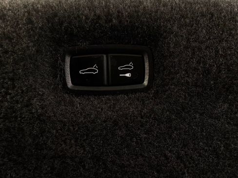 Used 2024 Audi e-tron GT Premium Plus w/ Performance Package image 30