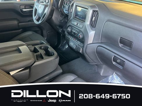 Used 2025 Chevrolet Silverado 1500 Custom Trail Boss AWD/4WD image 15