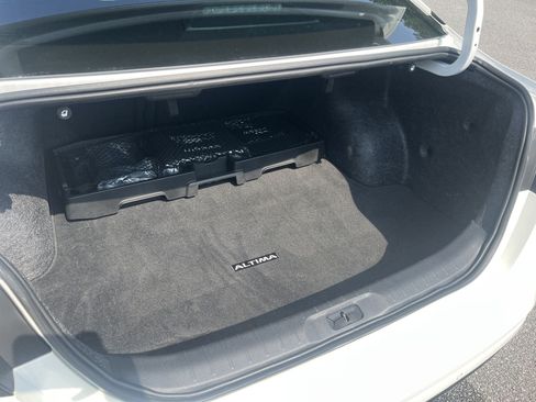 Certified 2024 Nissan Altima 2.5 SR w/ SR Premium Package FWD image 23