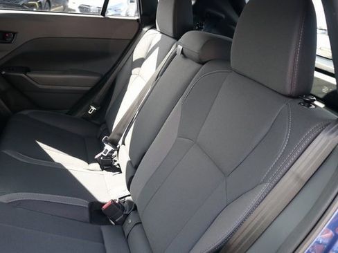 Used 2025 Subaru Crosstrek 2.0i Premium w/ Convenience Package #2 image 16