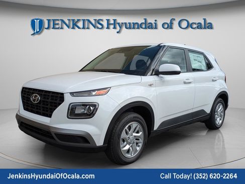 New 2026 Hyundai Venue SE image 9