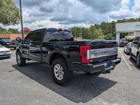 Used 2017 Ford F250 Platinum w/ Platinum Ultimate Package AWD/4WD image 6