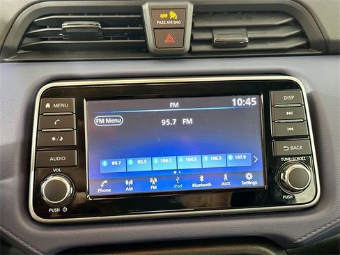 Used 2023 Nissan Versa SV image 12