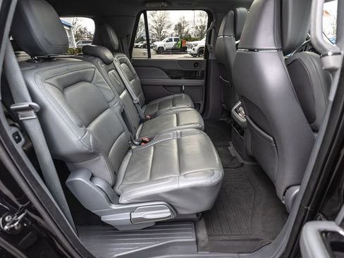 Used 2021 Lincoln Navigator L Reserve image 36