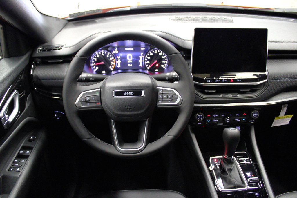 New 2026 Jeep Compass Limited AWD/4WD image 11