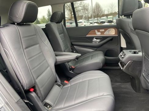 Used 2026 Mercedes-Benz GLS 450 4MATIC image 30