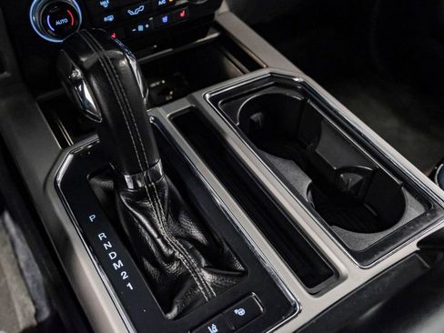 Used 2015 Ford F150 Lariat w/ Equipment Group 502A Luxury RWD image 18