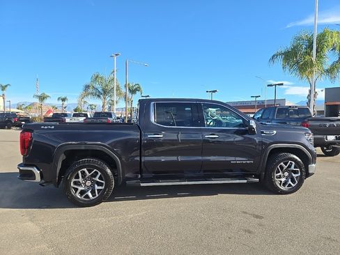 Used 2022 GMC Sierra 1500 SLT w/ SLT Convenience Package image 7