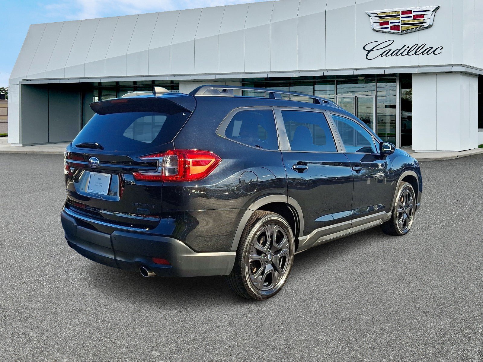 Used 2024 Subaru Ascent Onyx Edition AWD/4WD image 6