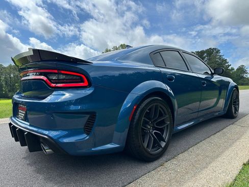 Used 2020 Dodge Charger Scat Pack RWD image 5