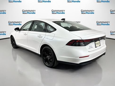 Certified 2025 Honda Accord SE image 7