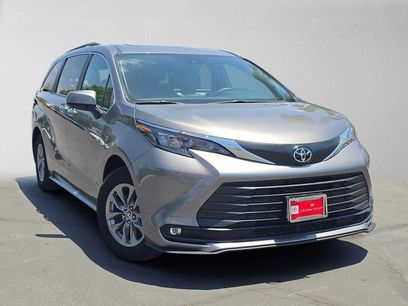 Certified 2026 Toyota Sienna XLE