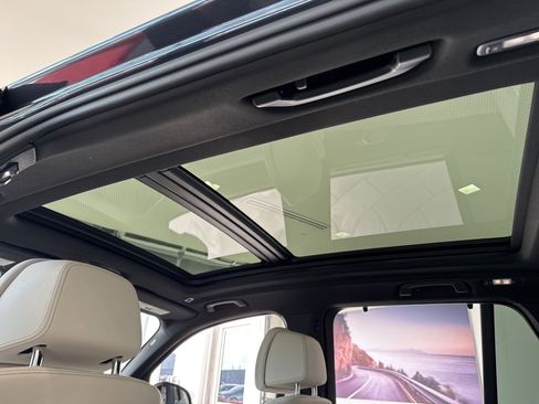 Used 2022 BMW X5 xDrive40i w/ M Sport Package image 41